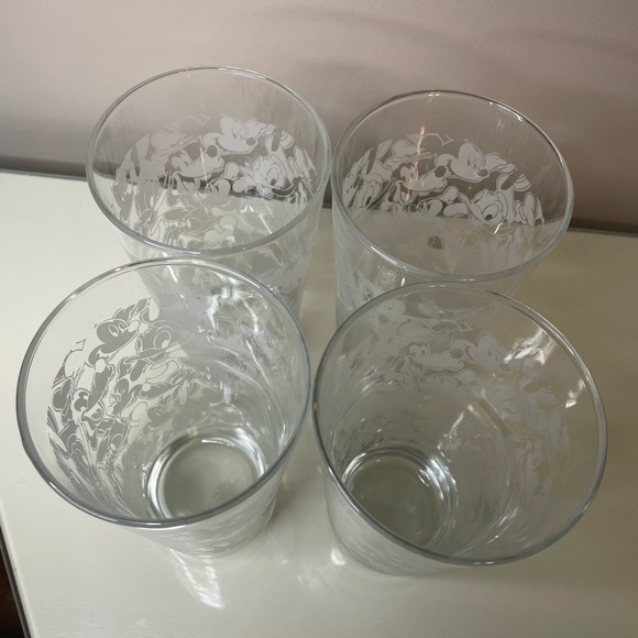 Vintage Etched Disney drinking glasses set of 4 - Picture 8 of 10